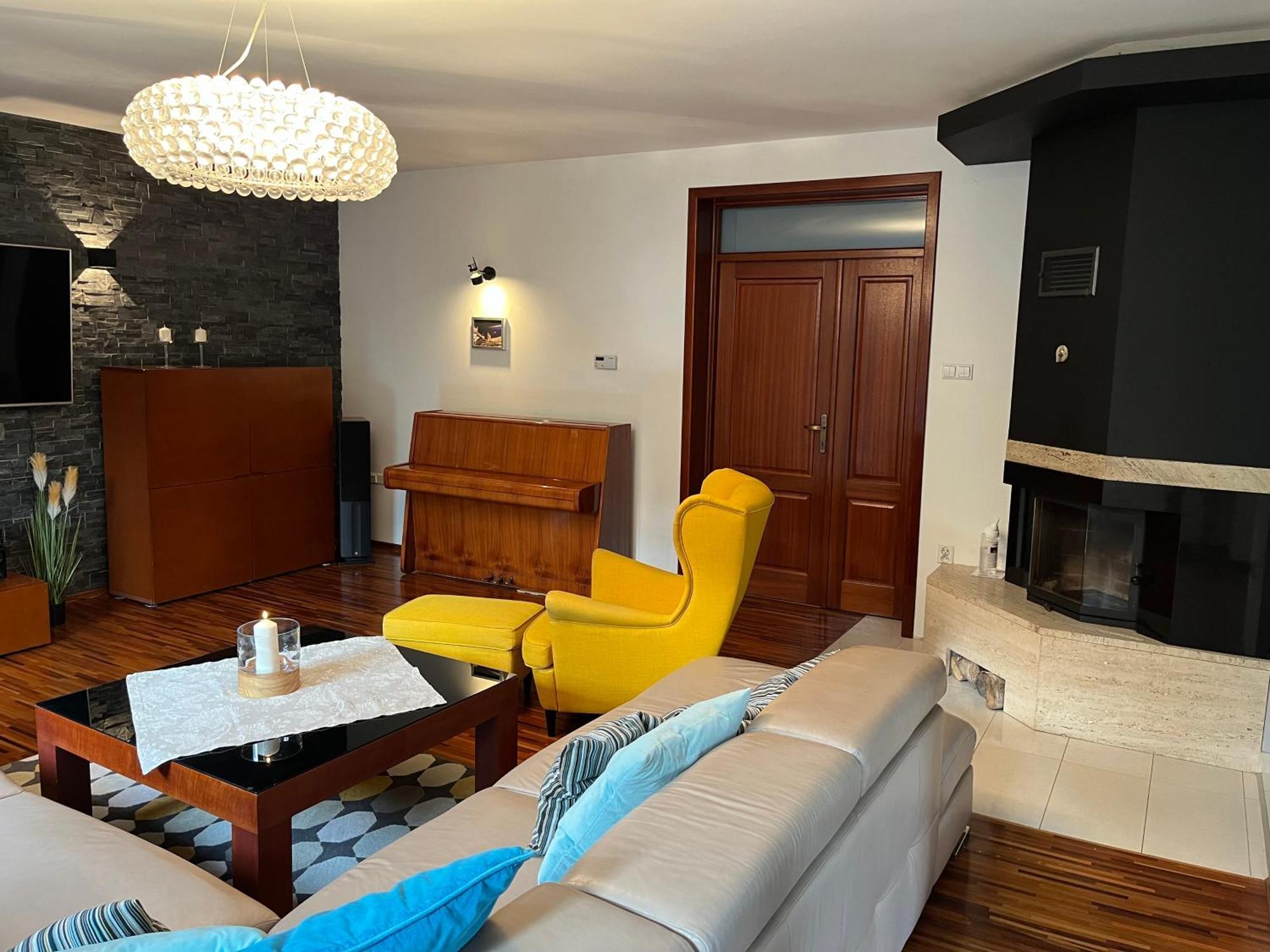 Villa Dom Z Ogrodem W Krakowie Krakow